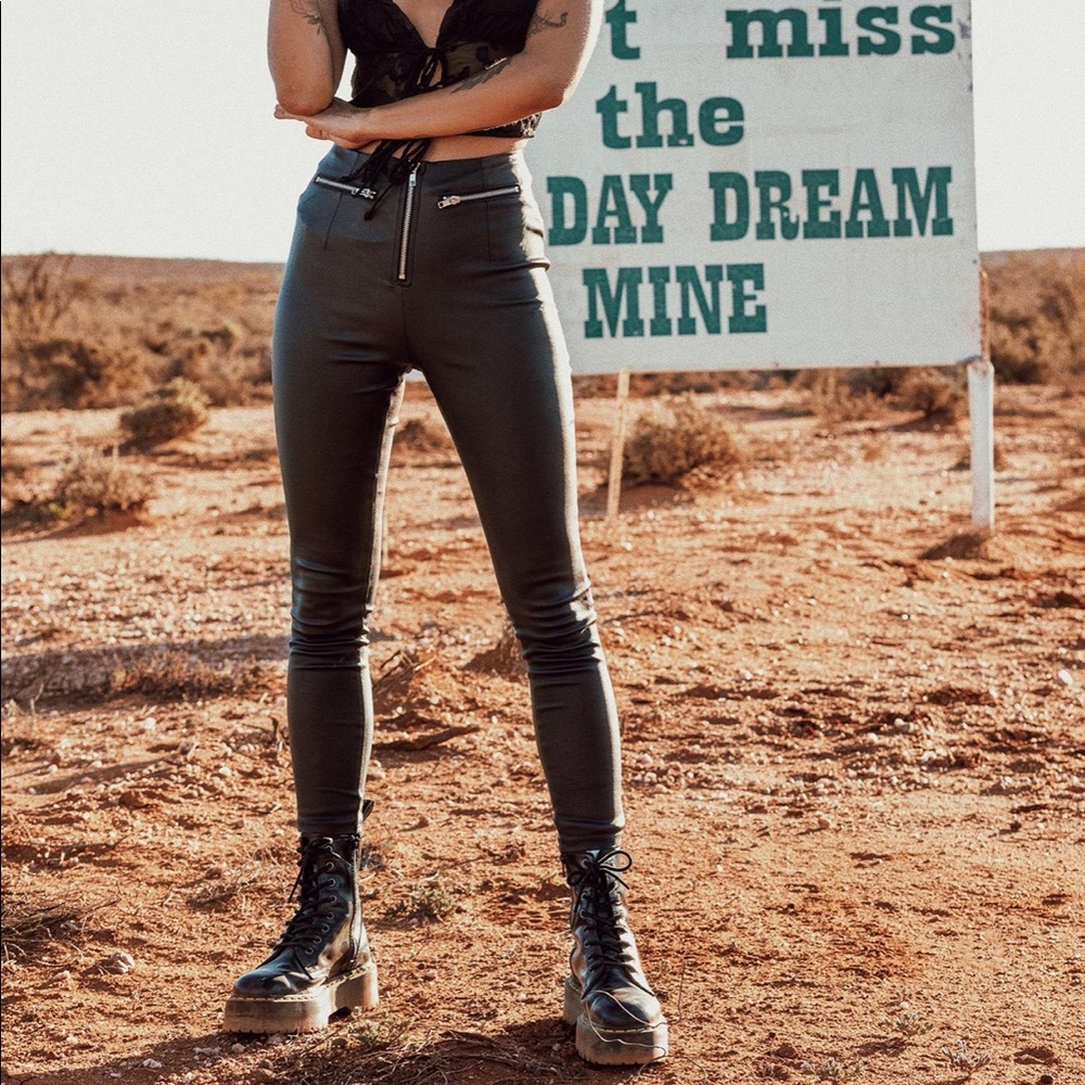 Princess Polly Flagstaff Pants